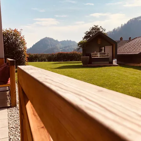 Na Vasi Restavracija In Prenocisca ホテル 4*