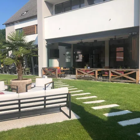 Отель Na Vasi Restavracija In Prenocisca 4*