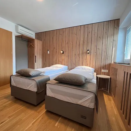 Na Vasi Restavracija In Prenocisca