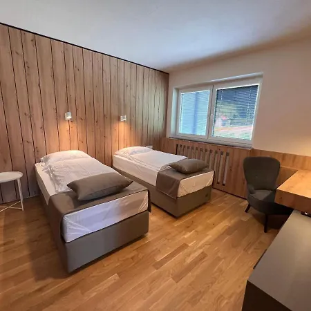 Na Vasi Restavracija In Prenocisca 4* Skofja Loka