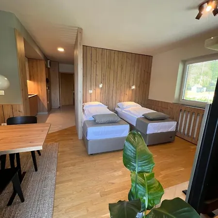 Отель Na Vasi Restavracija In Prenocisca