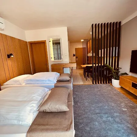 Na Vasi Restavracija In Prenocisca