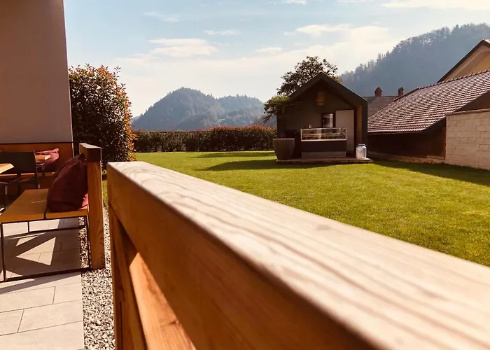 Na Vasi Restavracija In Prenocisca 호텔 4*