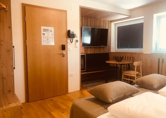 호텔 Na Vasi Restavracija In Prenocisca 슈코퍄로카