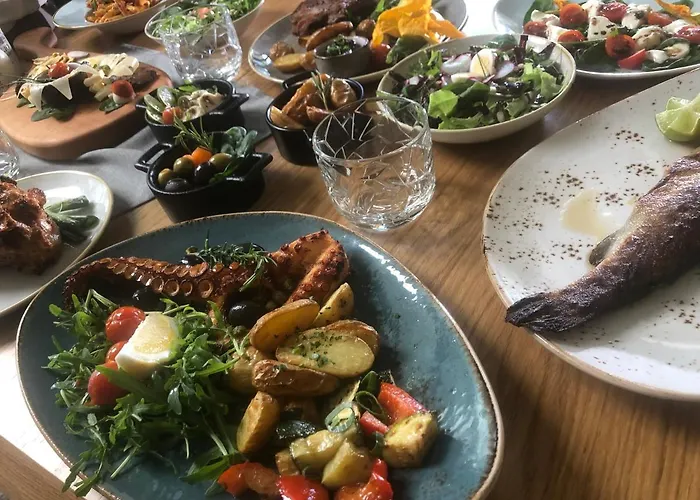 Na Vasi Restavracija In Prenocisca Hotel