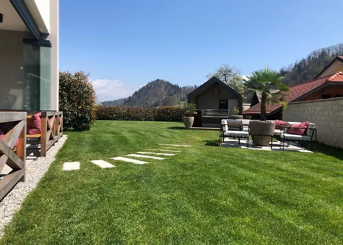 Na Vasi Restavracija In Prenocisca Škofja Loka