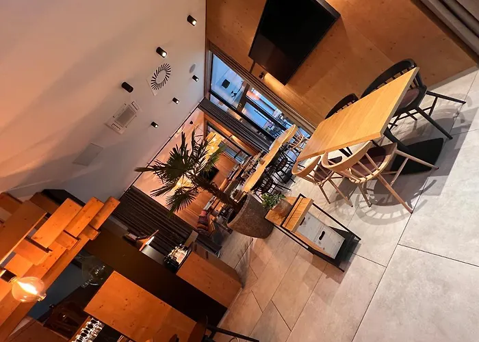 Na Vasi Restavracija In Prenocisca 슈코퍄로카