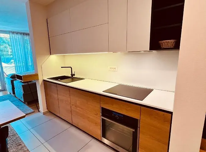 Hotel Na Vasi Restavracija In Prenocisca Škofja Loka