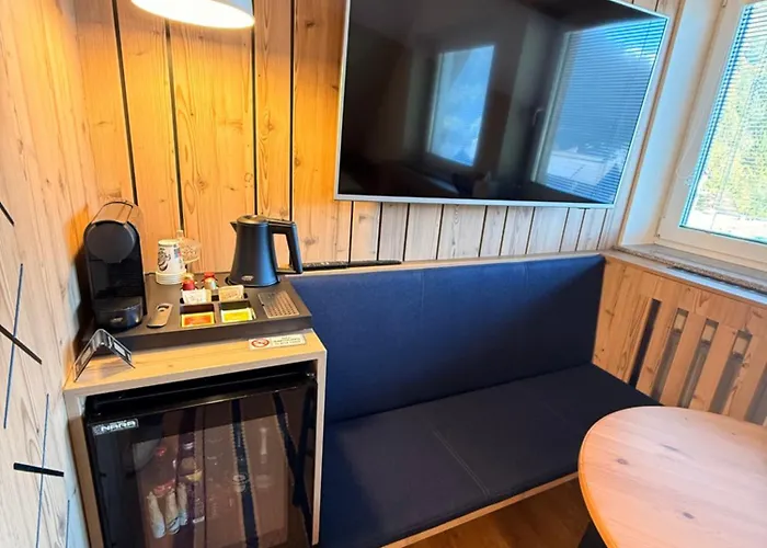 Na Vasi Restavracija In Prenocisca Škofja Loka