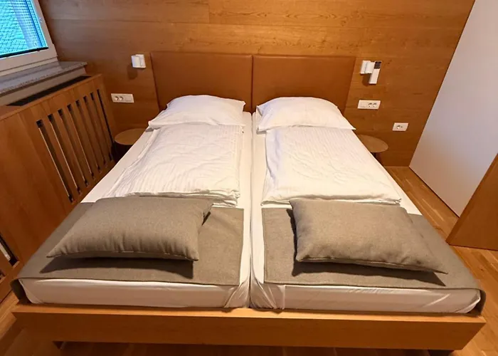 Na Vasi Restavracija In Prenocisca Hotel 4*